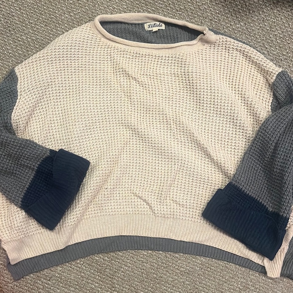 Long sleeve sweater